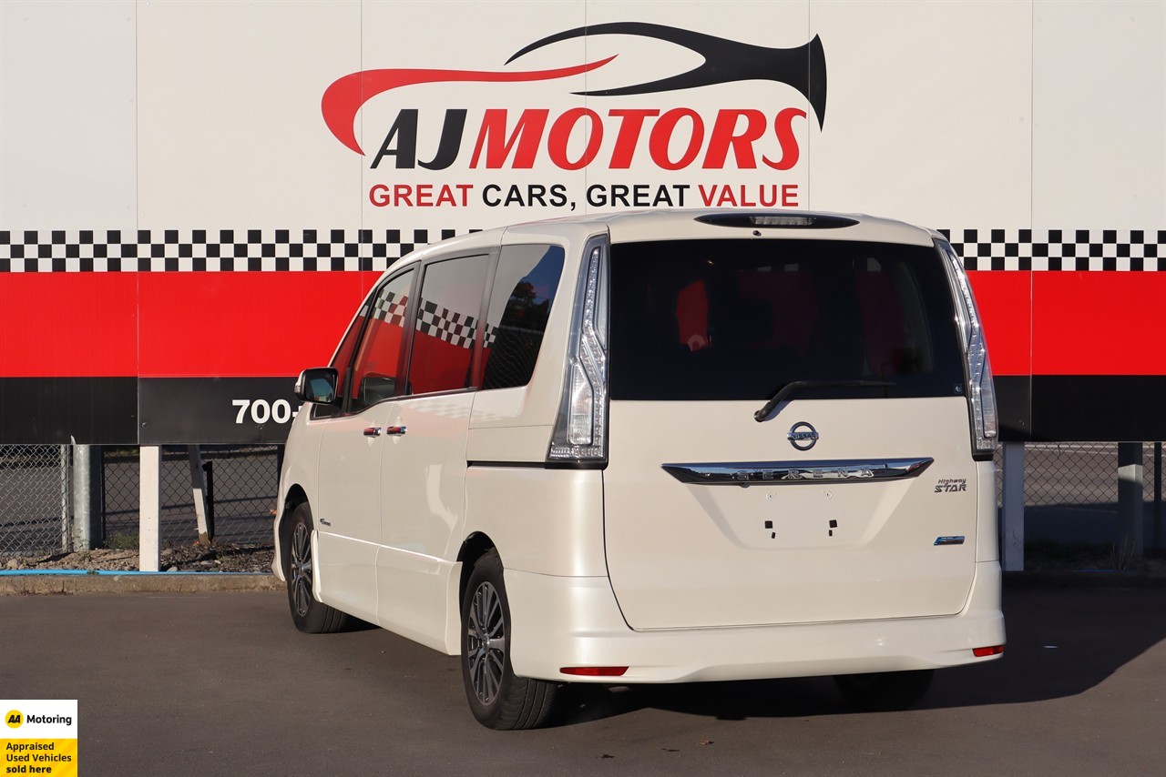 2015 Nissan serena