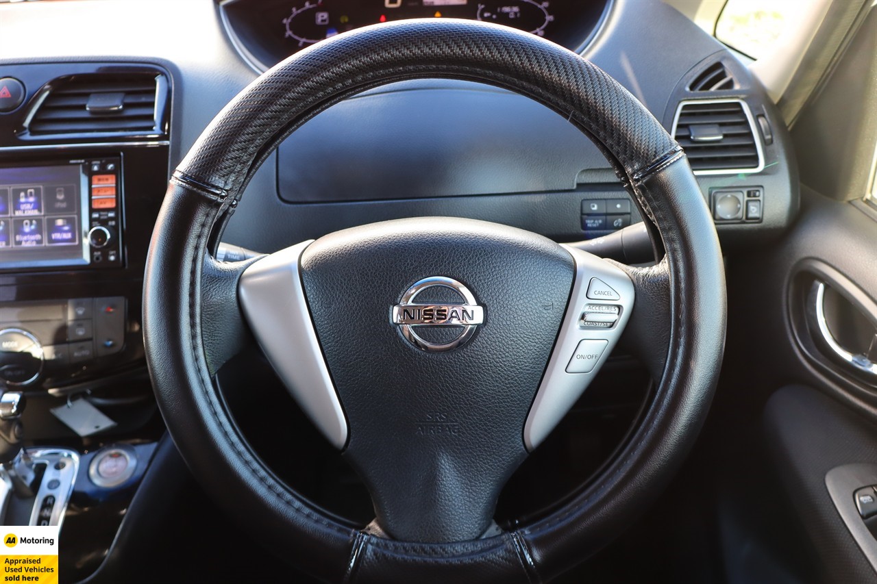 2015 Nissan serena
