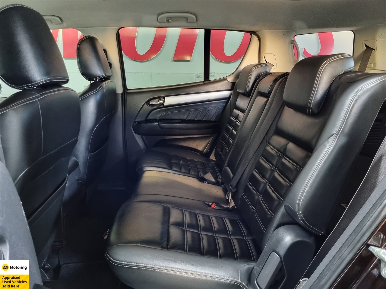 2017 Isuzu MU-X