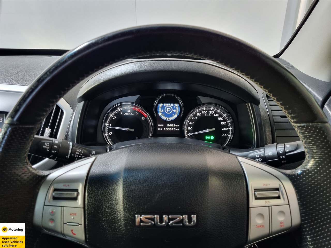 2017 Isuzu MU-X