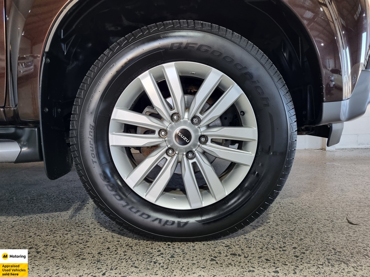 2017 Isuzu MU-X