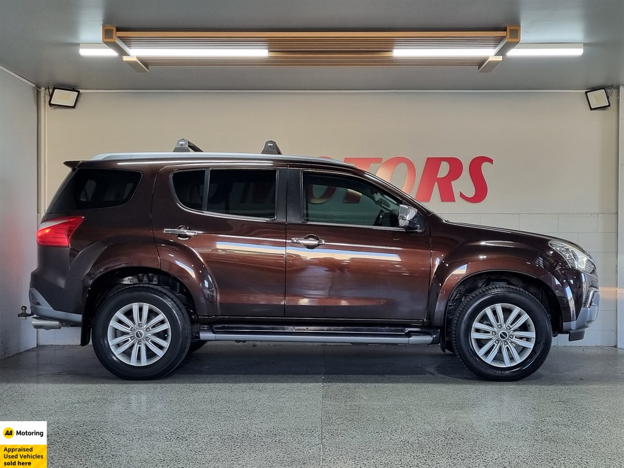 2017 Isuzu MU-X