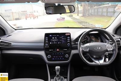 2022 Hyundai IONIQ - Thumbnail
