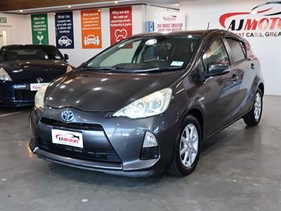 2013 Toyota Aqua - Thumbnail