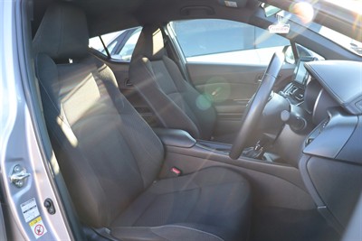 2018 Toyota C-HR - Thumbnail