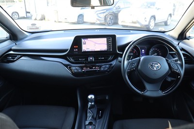 2018 Toyota C-HR - Thumbnail