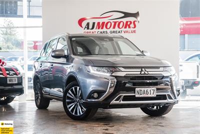 2020 Mitsubishi Outlander - Thumbnail