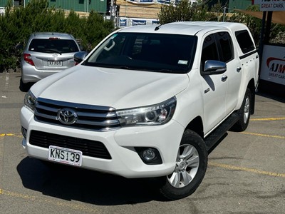 2017 Toyota Hilux - Thumbnail