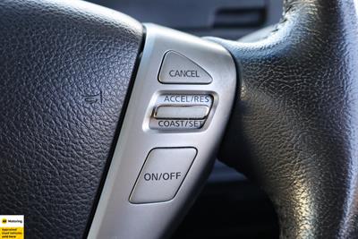 2015 Nissan Serena - Thumbnail