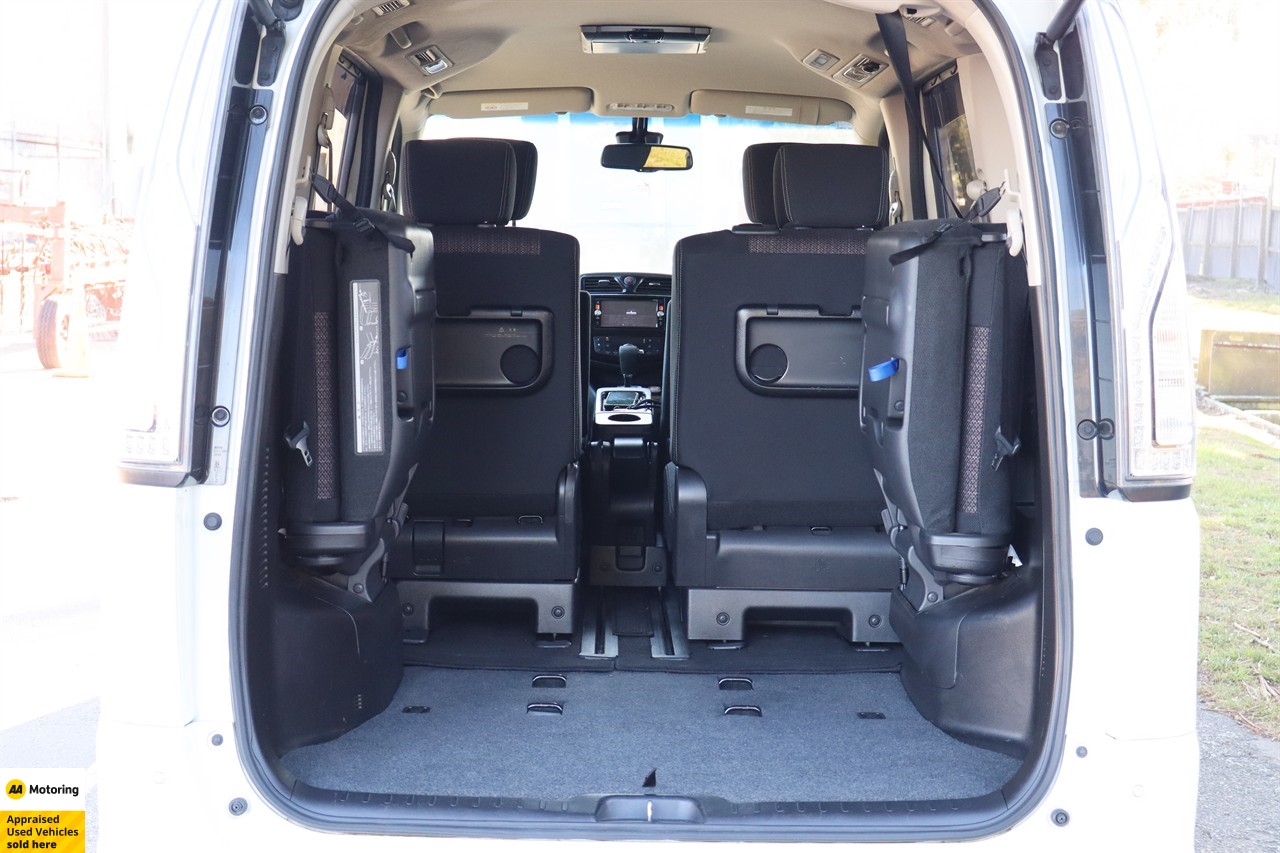 2015 Nissan Serena