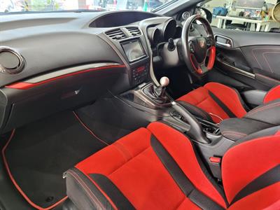 2016 Honda Civic - Thumbnail
