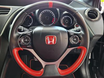 2016 Honda Civic - Thumbnail
