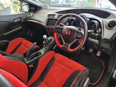 2016 Honda Civic - Thumbnail