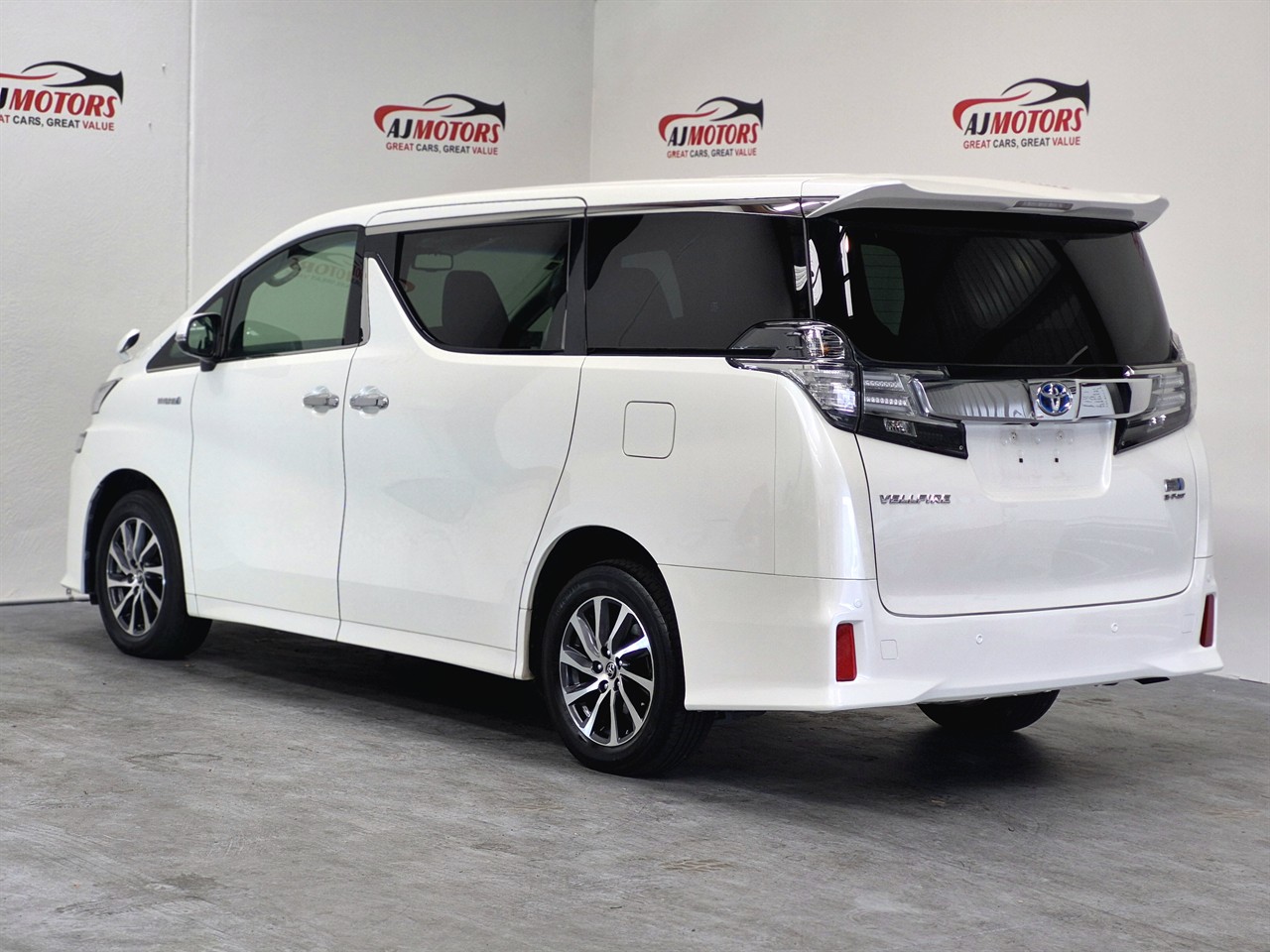 2015 Toyota Vellfire