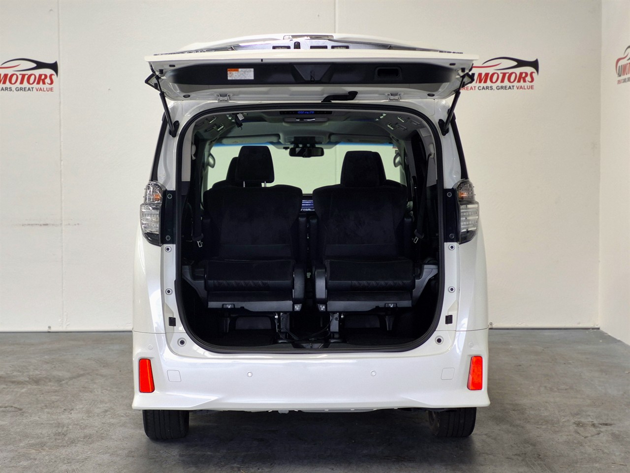 2015 Toyota Vellfire