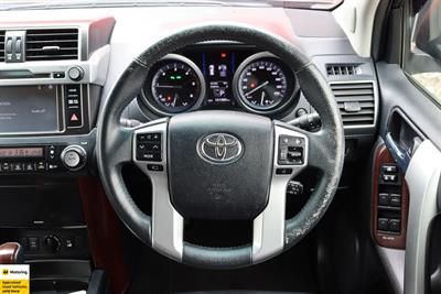 2016 Toyota Land Cruiser Prado - Thumbnail