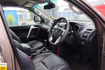 2016 Toyota Land Cruiser Prado - Thumbnail
