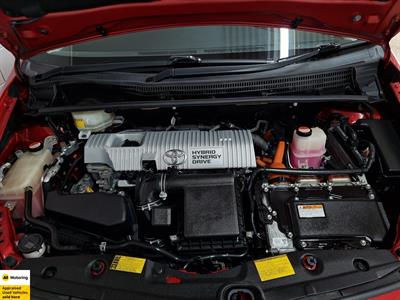 2014 Toyota Prius - Thumbnail