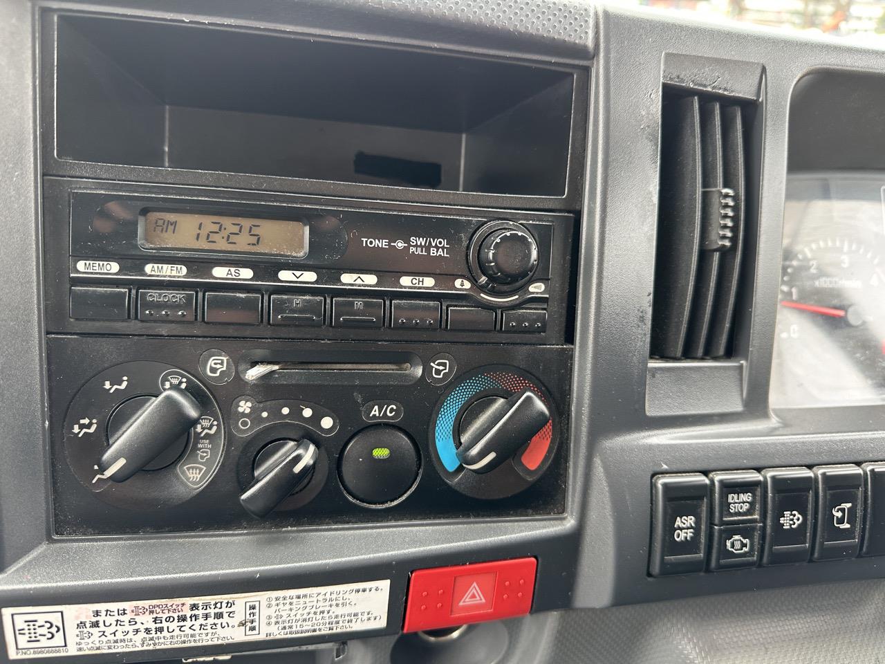 2011 Isuzu ELF