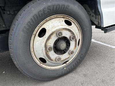 2011 Isuzu ELF - Thumbnail