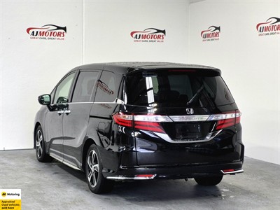 2015 Honda Odyssey - Thumbnail