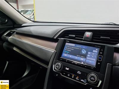 2017 Honda Civic - Thumbnail