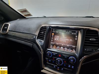 2016 Jeep Grand Cherokee - Thumbnail