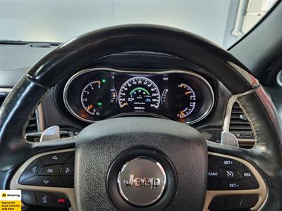 2016 Jeep Grand Cherokee - Thumbnail