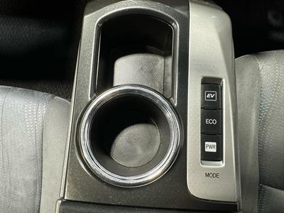 2012 Toyota Prius - Thumbnail