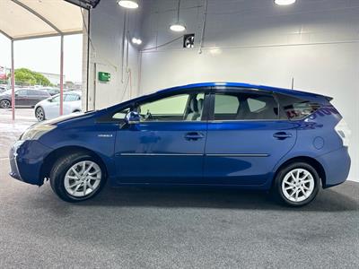 2012 Toyota Prius - Thumbnail