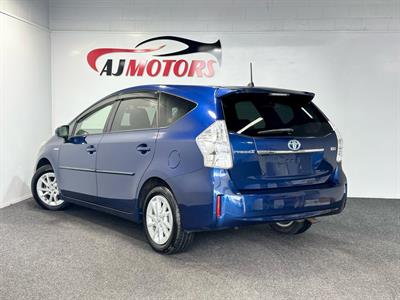 2012 Toyota Prius - Thumbnail