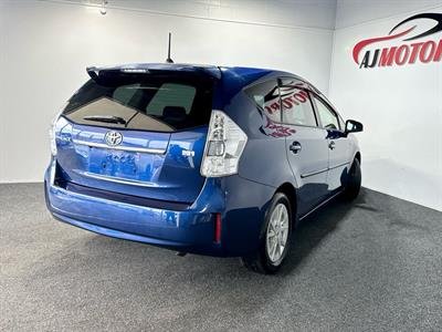 2012 Toyota Prius - Thumbnail