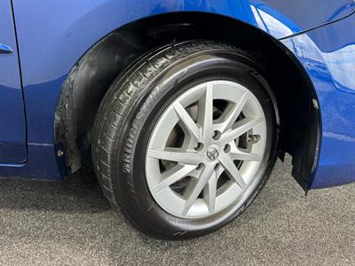 2012 Toyota Prius - Thumbnail