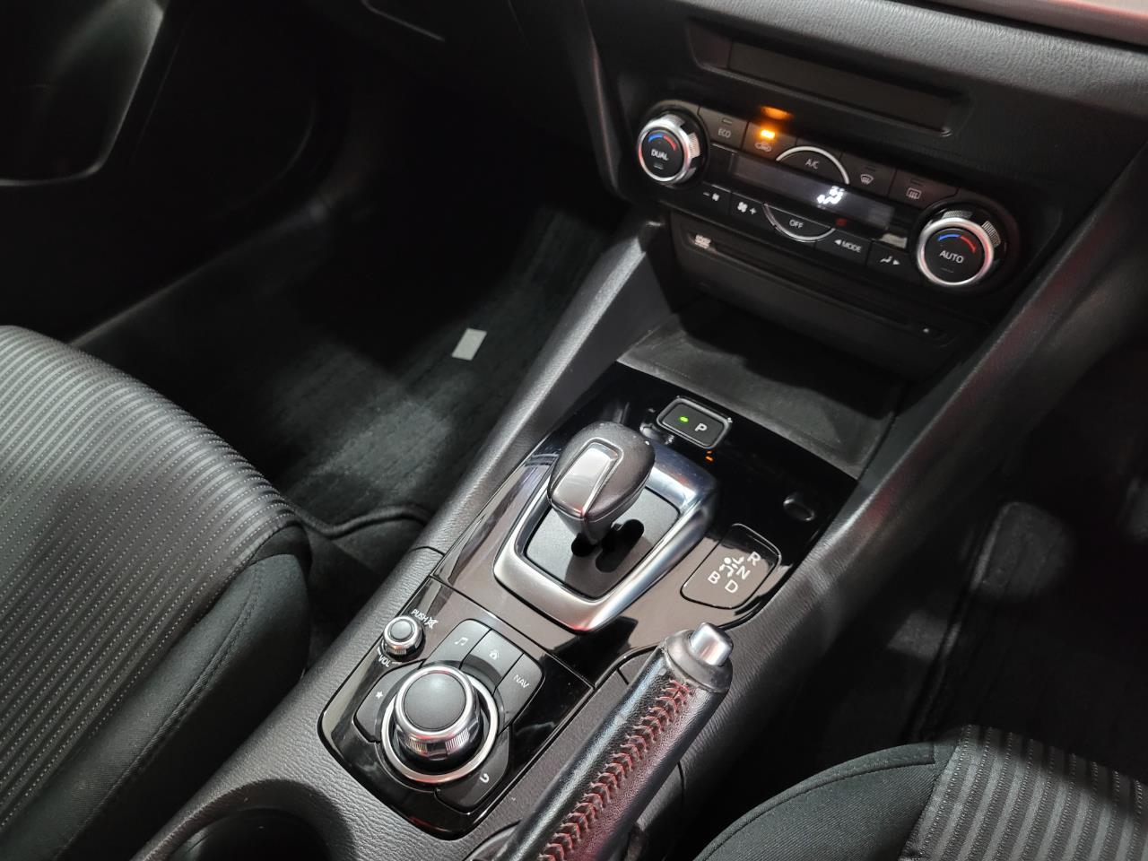 2015 Mazda Axela