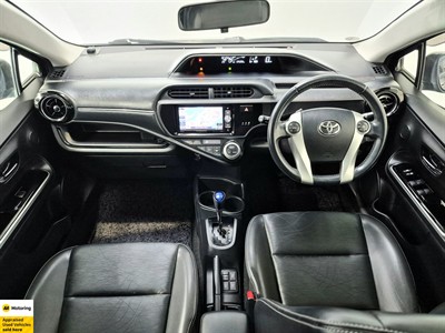 2015 Toyota Aqua - Thumbnail