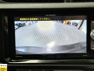 2015 Toyota Aqua - Thumbnail