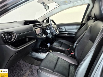 2015 Toyota Aqua - Thumbnail