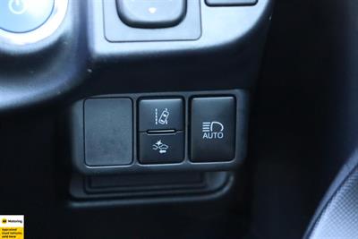 2019 Toyota Aqua - Thumbnail