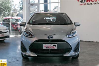 2017 Toyota Aqua - Thumbnail