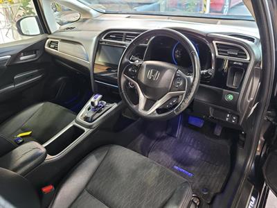 2015 Honda Shuttle - Thumbnail