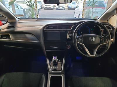 2015 Honda Shuttle - Thumbnail