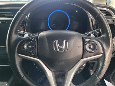 2015 Honda Shuttle - Thumbnail