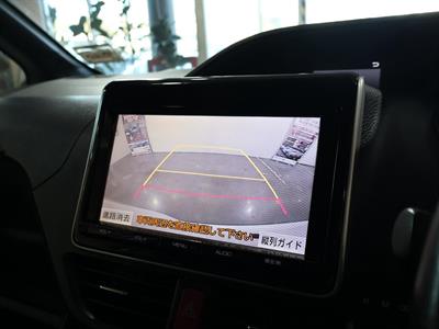 2014 Toyota Voxy - Thumbnail