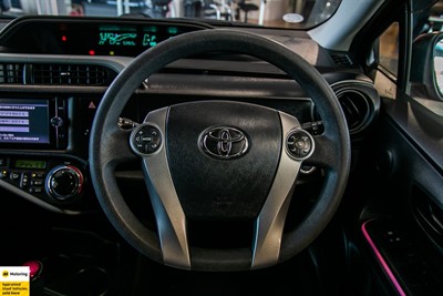 2013 Toyota Aqua - Thumbnail