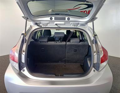 2015 Toyota Aqua - Thumbnail