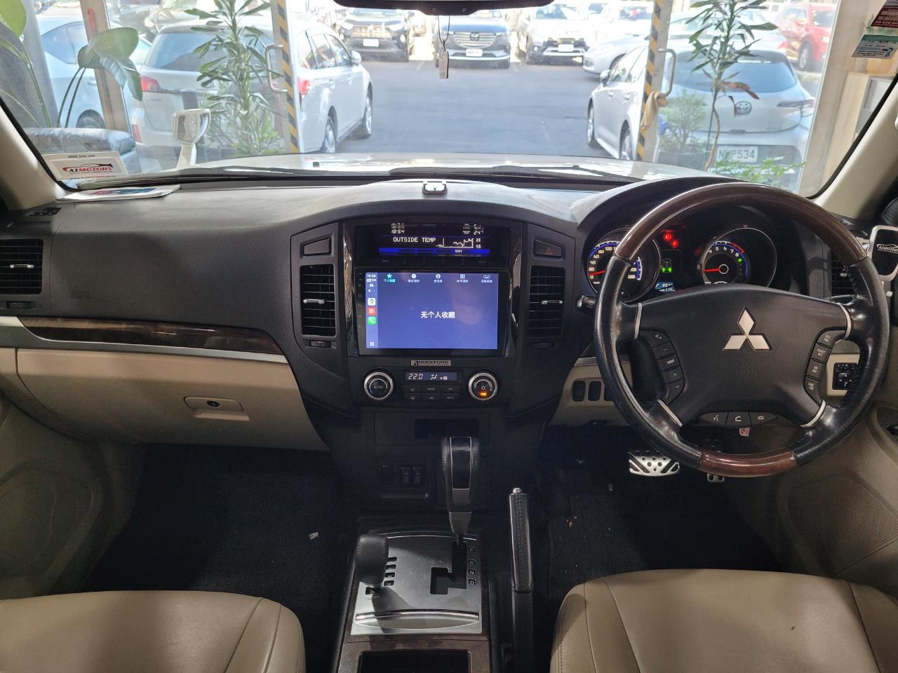 2011 Mitsubishi Pajero