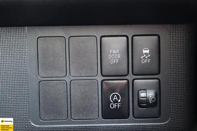 2014 Toyota Spade - Thumbnail