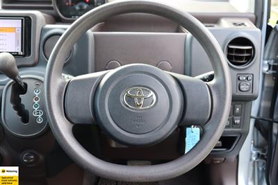 2014 Toyota Spade - Thumbnail