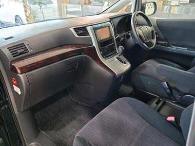 2012 Toyota Vellfire - Thumbnail