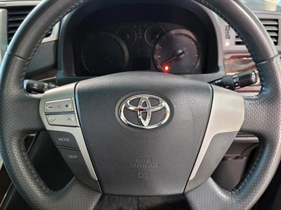 2012 Toyota Vellfire - Thumbnail